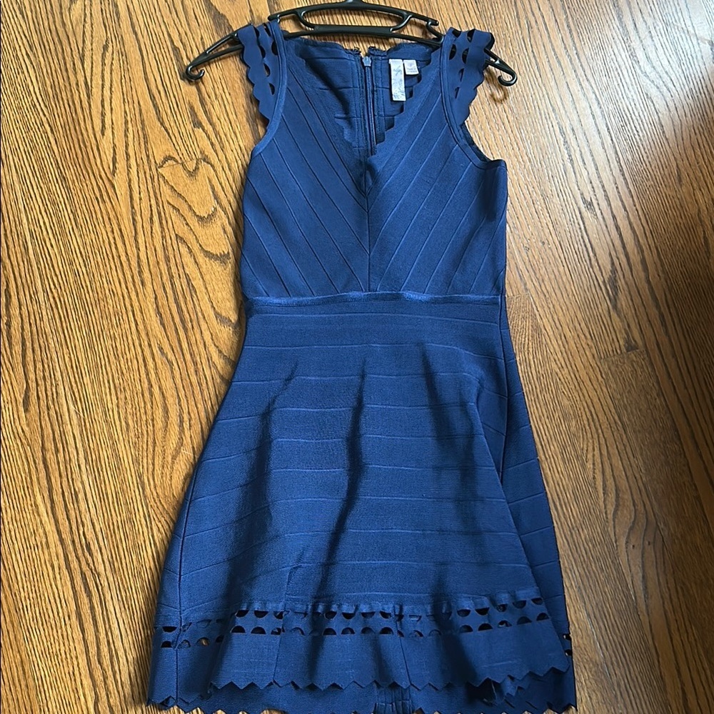 Elegant Blue Sleeveless Dress